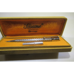 French mechanical pencil...